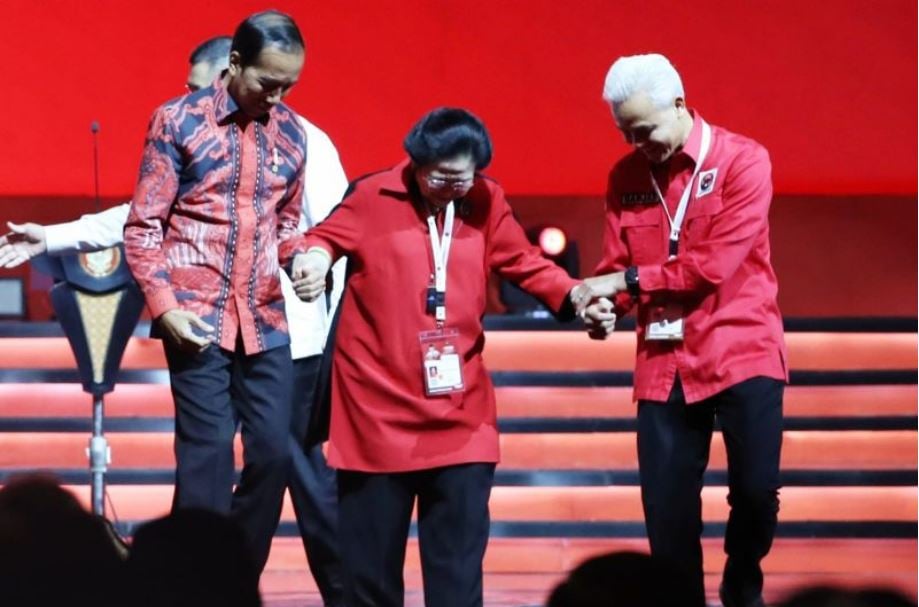 PDIP Terkait Elektabilitas Bergantung pada Jokowi menurut Hasil Survei