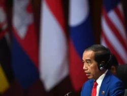 Masih Terdapat Keraguan Dukungan Jokowi di Pilpres 2024 Meskipun Anaknya Maju sebagai Cawapres