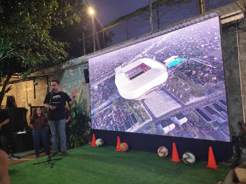 Anies Memperlihatkan Desain Stadion Mattoanging kepada Suporter PSM, Relawan: Setengah Janji Telah Ditepati