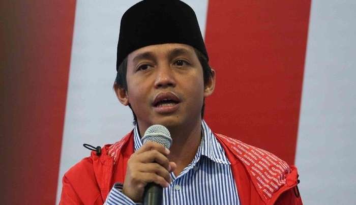 Raja Juli Antoni: Cinta Rakyat kepada Pak Jokowi Tetap Tak Terpengaruh Oleh Fitnah