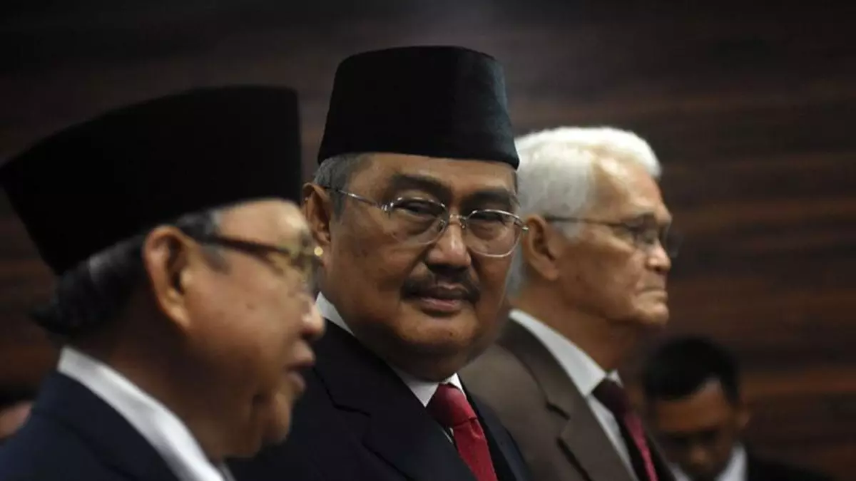 Penulisannya dapat diubah menjadi: Pentingnya MKMK Bacakan Putusan Sebelum Menetapkan Pasangan Capres-Cawapres, Jimly Asshiddiqie Menekankan Kepentingan Mengakui Kesalahan dan Kebenaran