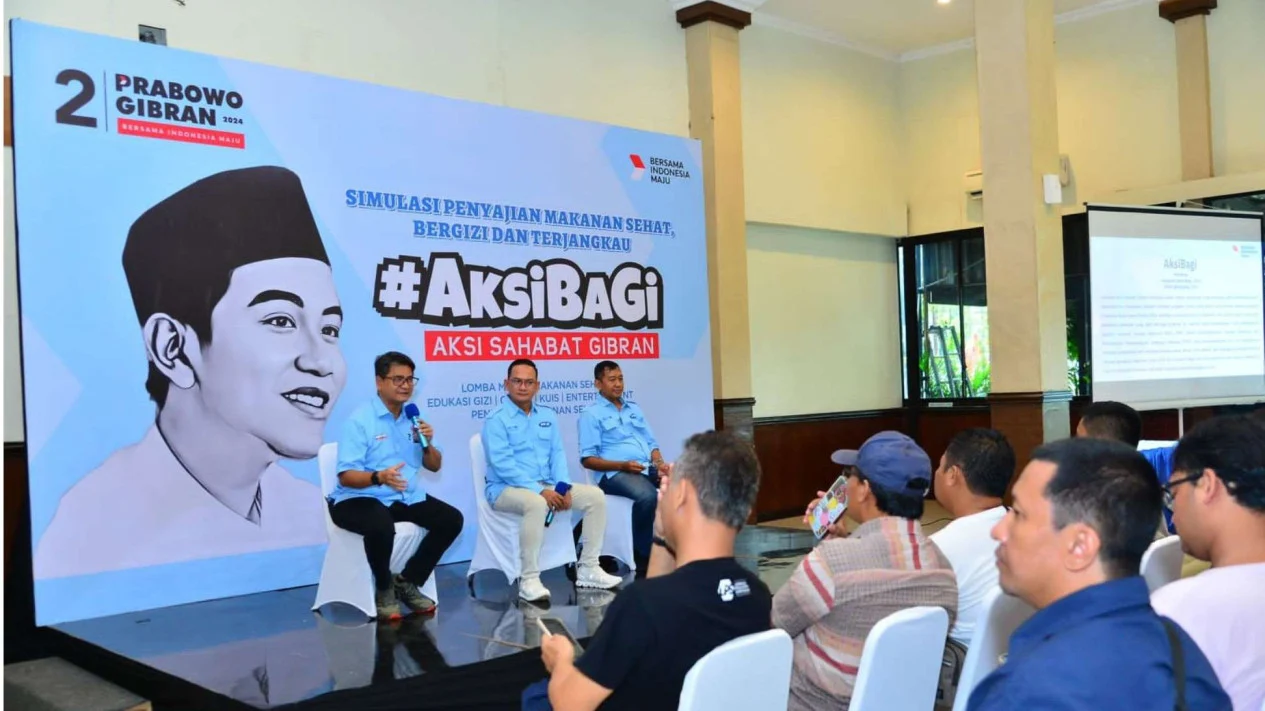 Relawan Aksi Sahabat Gibran Melakukan Simulasi Program Makan Siang Gratis di Kota Semarang