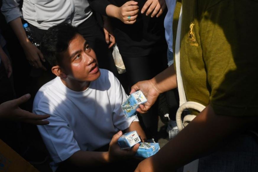 Bawaslu Jakarta Pusat Menyatakan Pembagian Susu Gibran di CFD Jakarta sebagai Pelanggaran Hukum