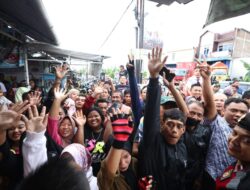 Ratusan Warga Jateng Antusias Melihat Jokowi dan Prabowo Makan Bakso Bersama: Semoga Tetap Merakyat