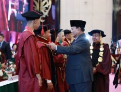 Prabowo Subianto Hadiri Wisuda UKRI: Pesan kepada Generasi Muda, Jadilah Pemimpin yang Mencintai Rakyat