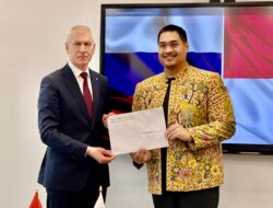 Menpora Dito Bertemu dengan Menpora Rusia, Serahkan Surat Pesan dari Prabowo Subianto ke Putin