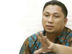 Feri Amsari: Putusan MK Soal Pilpres 2024 Hanya Jadi Alat Pembodohan Publik