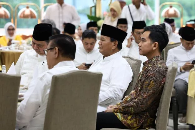 Prabowo Subianto Hadiri Bukber Partai Golkar Bersama Gibran, Menegaskan Menghormati Proses dan Menunggu Putusan MK