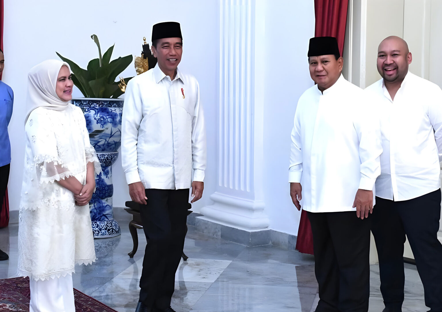 Prabowo Subianto Goes on Eid Visits, Holds Meetings with President Jokowi and Other Important Figures