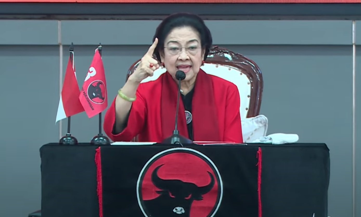 Megawati Soekarnoputri Bertanggung Jawab atas Arah Politik Partai PDIP