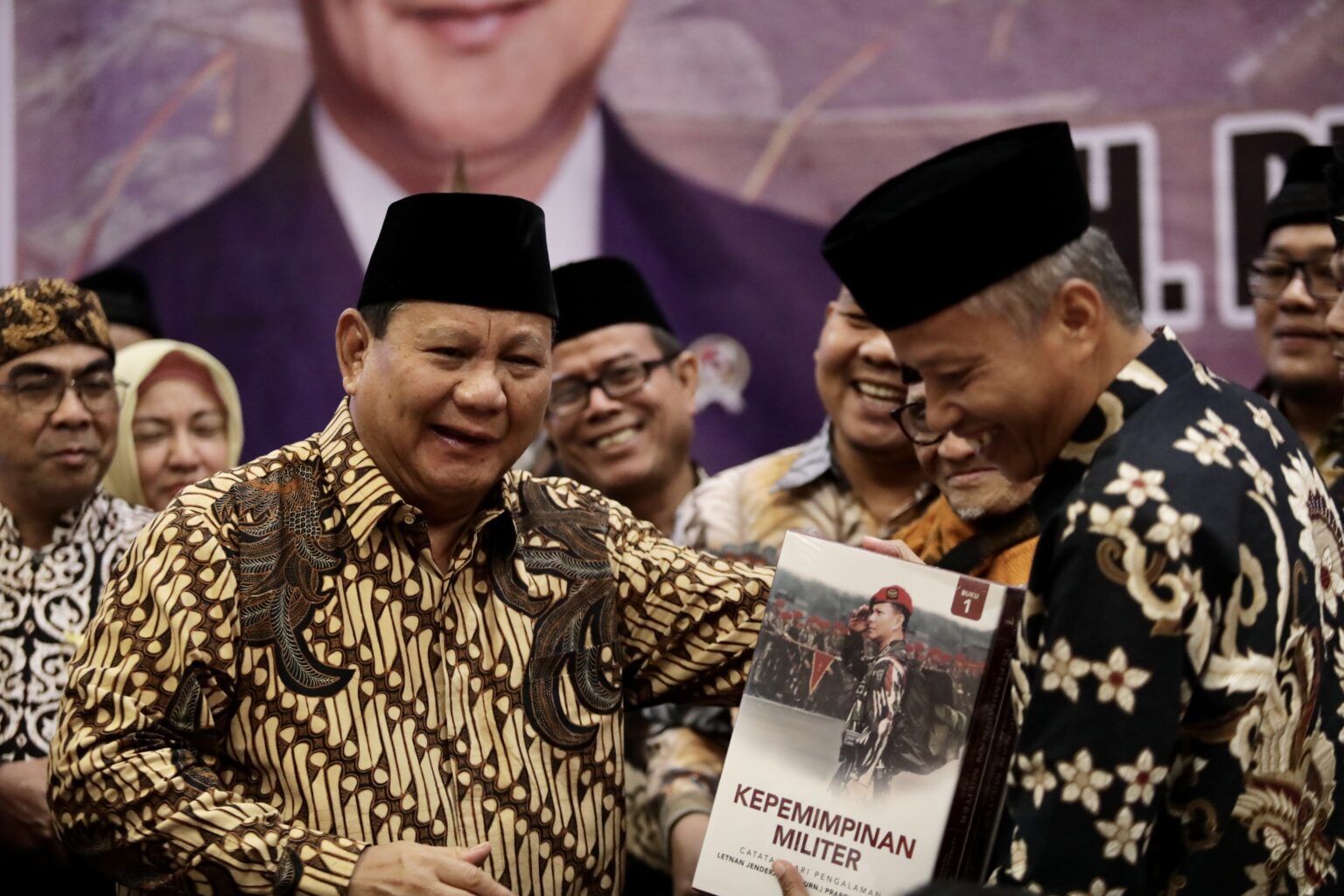 Prabowo Subianto: The Other Side – prabowo2024.net