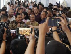 Prabowo Subianto Meminta Maaf Lahir dan Batin kepada Rekan-Rekan Media pada Hari Kedua Lebaran