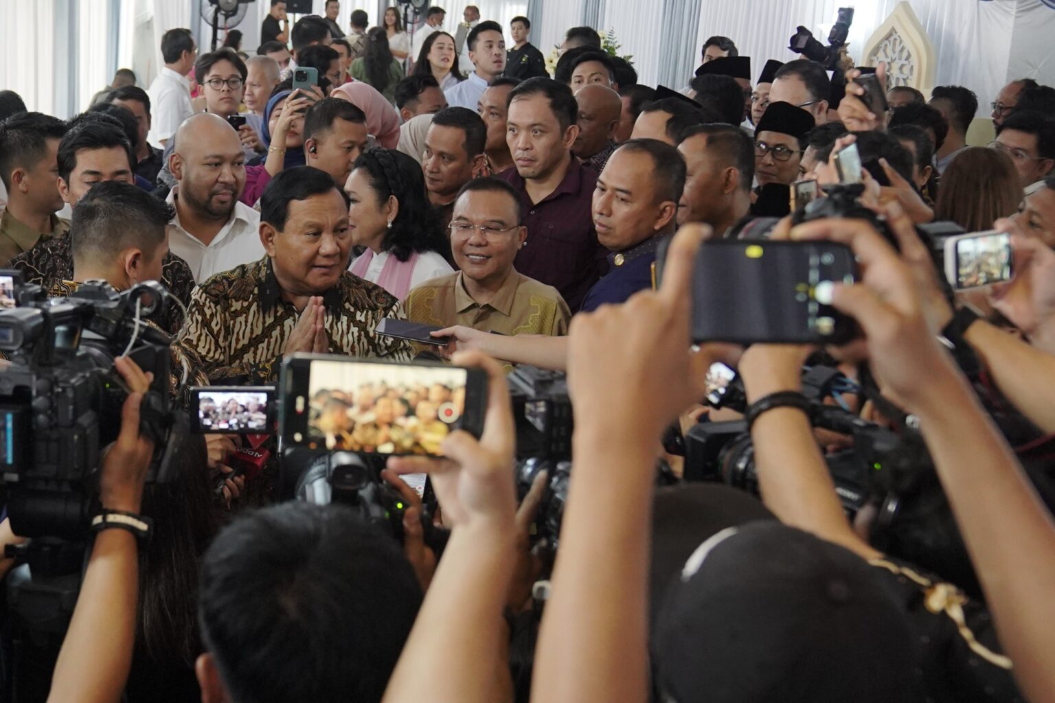 Prabowo Subianto Meminta Maaf Lahir dan Batin kepada Rekan-Rekan Media pada Hari Kedua Lebaran