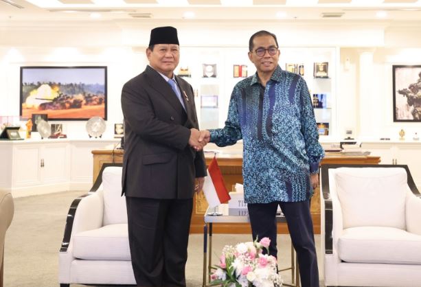 Prabowo Subianto bertemu dengan Menteri Pertahanan Malaysia, menerima ucapan selamat dan membahas stabilitas kawasan