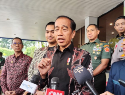 Jokowi: Ah Cuma Foto…