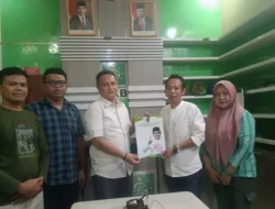 Mantan Pangdam Ambil Formulir di PKB untuk Bakal Calon Gubernur Sulsel