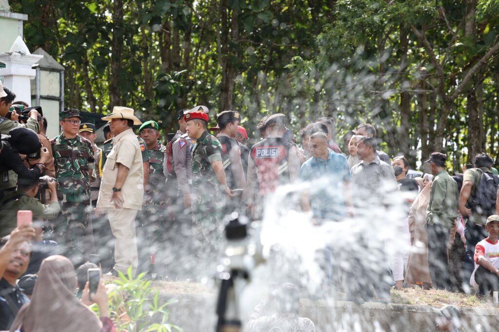 Prabowo Subianto Memberikan Bantuan Sumber Air Bersih di Gunungkidul yang Meningkatkan Hasil Panen menjadi 3 Kali Lipat.