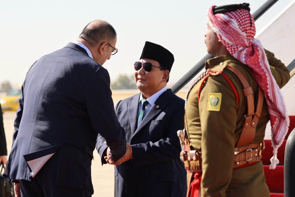 Prabowo Subianto Arrives in Jordan, Receives Warm Welcome from High-ranking Officials and Honor Guard