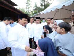 Prabowo Subianto Melaksanakan Sholat Iduladha tahun 1445 H di Masjid Nurul Wathan Hambalang