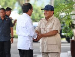 Prabowo Subianto Meets Jokowi at Halim Airport, Personally Offers Birthday Greetings