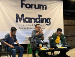 Diskusi Forum Manding: Menilai Kepemimpinan Putra Daerah Pimpinan Polman