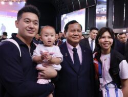 Prabowo Subianto Meeting Greysia Polii and Family in Paris