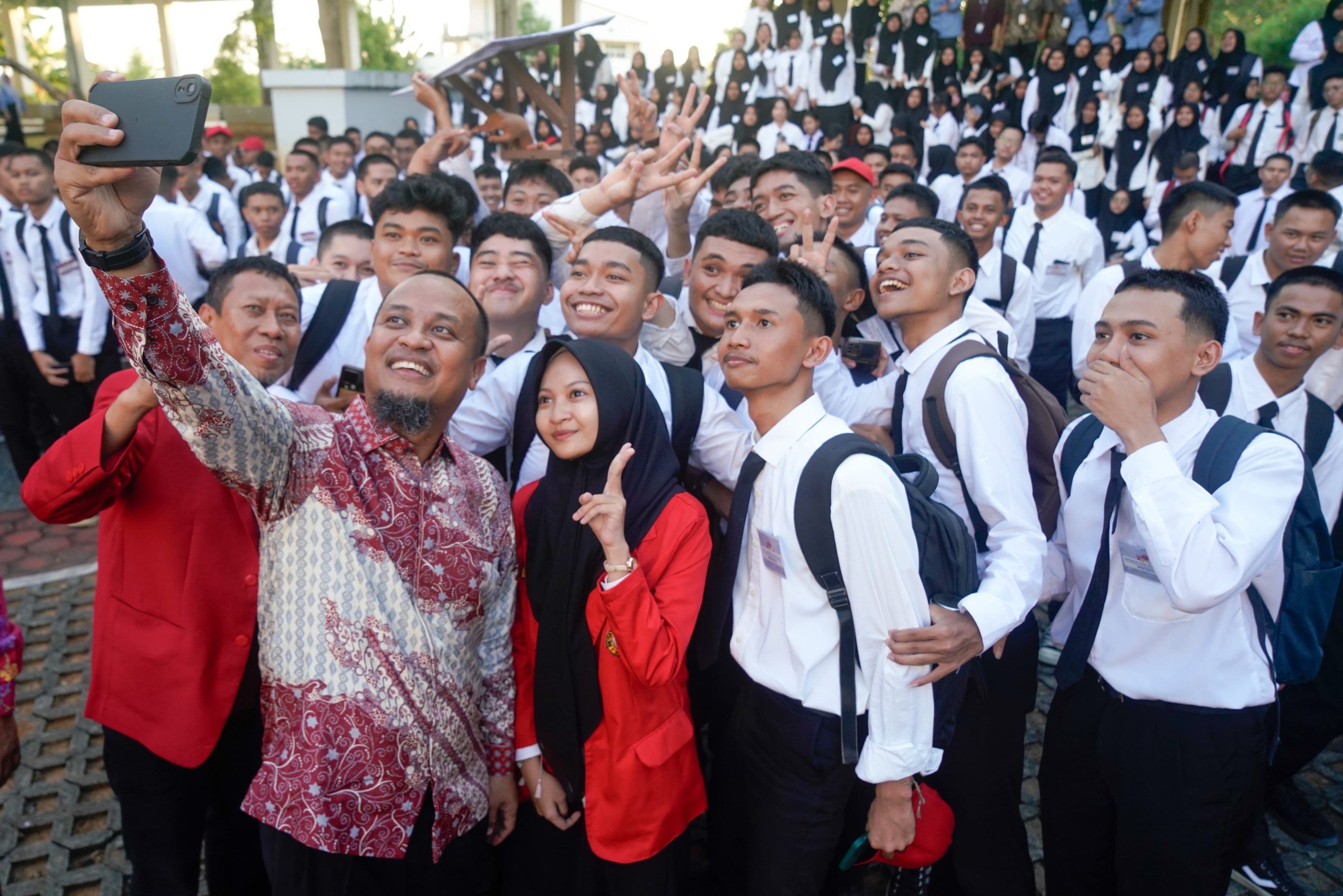 Andi Sudirman Sulaiman Lebih Unggul di Sulsel Menurut Tiga Lembaga Survei