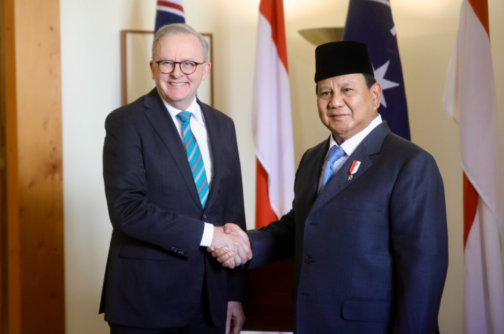 Prabowo Subianto Holds Meeting with Australian Prime Minister to Discuss Regional Challenges and Collaborate on Military Exercises