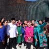 Prabowo Subianto’s Joyful Moment: Capturing a Selfie with Iriana and Mothers at IKN