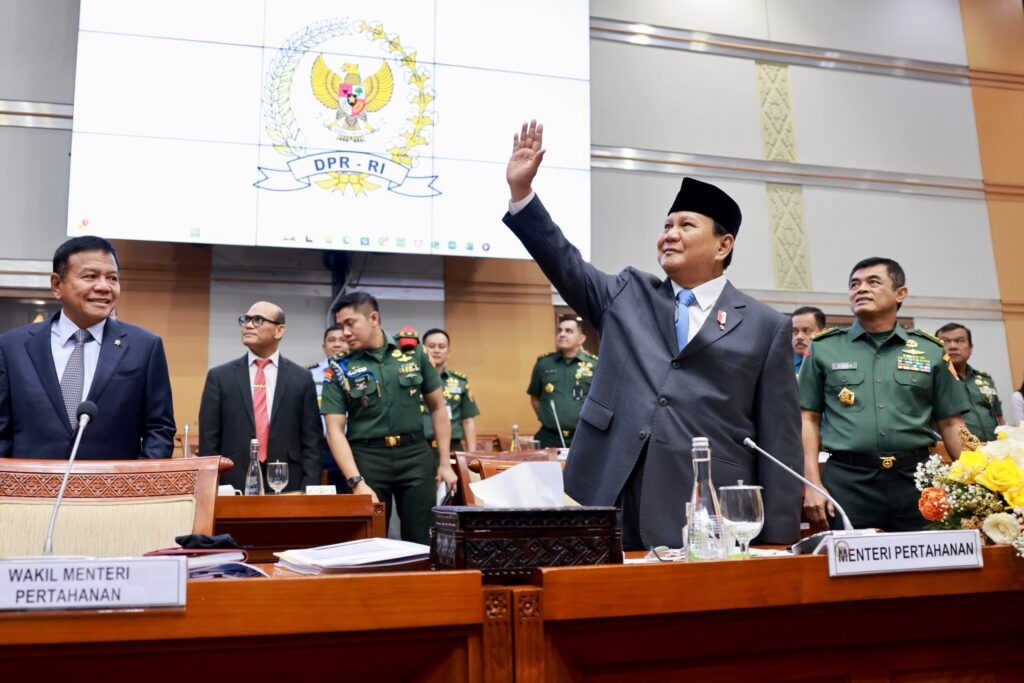 Prabowo Subianto Says Goodbye and Apologizes in Last DPR Meeting: Bigger Duties Ahead of Us