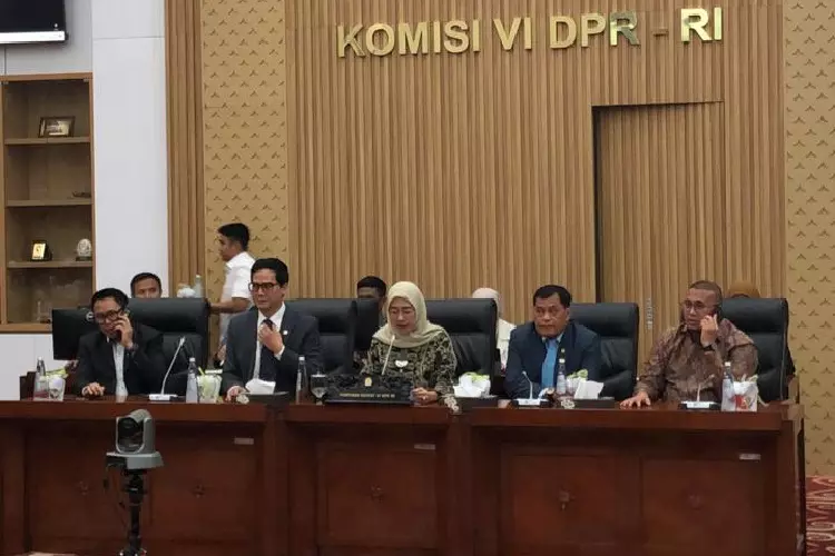 Nurdin Halid Diangkat sebagai Wakil Ketua Komisi VI DPR RI dengan Pengalaman Luas di Sektor Ekonomi dan Koperasi