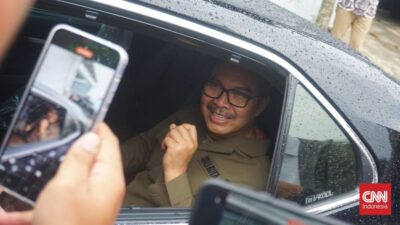 Kepala PDIP Belum Retreat Berseragam: Temuan Menarik