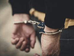 Satgas Damai Cartenz Tangkap DPO KKB: Penemuan Berita Terbaru
