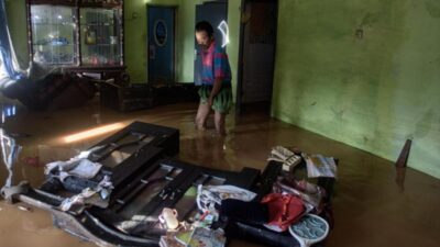 Banjir Sumedang: Ratusan Rumah Terendam, Ribuan Warga Terdampak