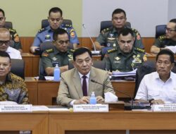 Rapat Komisi I DPR Bahas RUU TNI di Hotel Fairmont