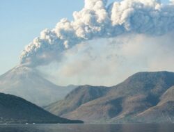 Gunung Lewotobi Laki-laki Erupsi Dua Kali: Berita Terkini Hari Ini