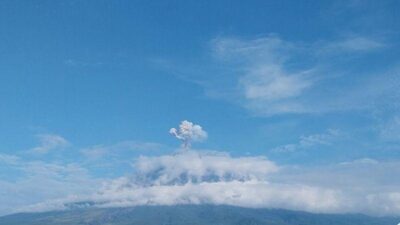 Erupsi Gunung Semeru: Letusan Besar Capai 900 Meter