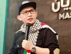 Keharusan Pencitraan Konten Settingan dalam Politik