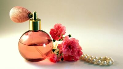 6 Kesalahan Pemakaian Parfum yang Harus Dihindari