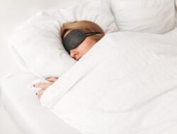 Tidur Lebih Awal Meningkatkan Aktivitas, Hentikan Kebiasaan Begadang!