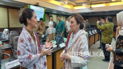 Wamendukbangga: Pentingnya Mendengarkan pada Kesehatan Mental Keluarga
