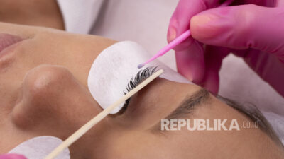 5 Risiko Eyelash Extension yang Harus Kamu Waspadai